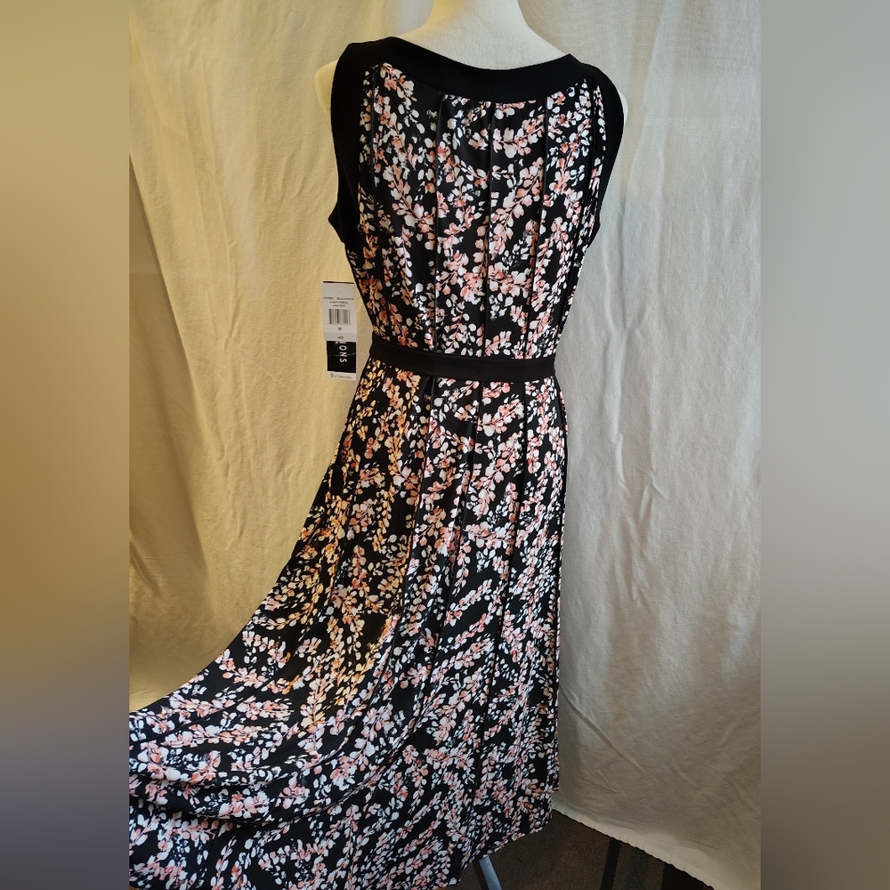 Perceptions Black and Coral Floral Sleeveless Midi Dress. NEW - Picture 2 of 11